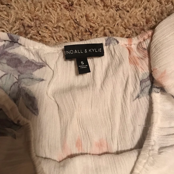 Kendall and Kylie shorts romper - Picture 2 of 2